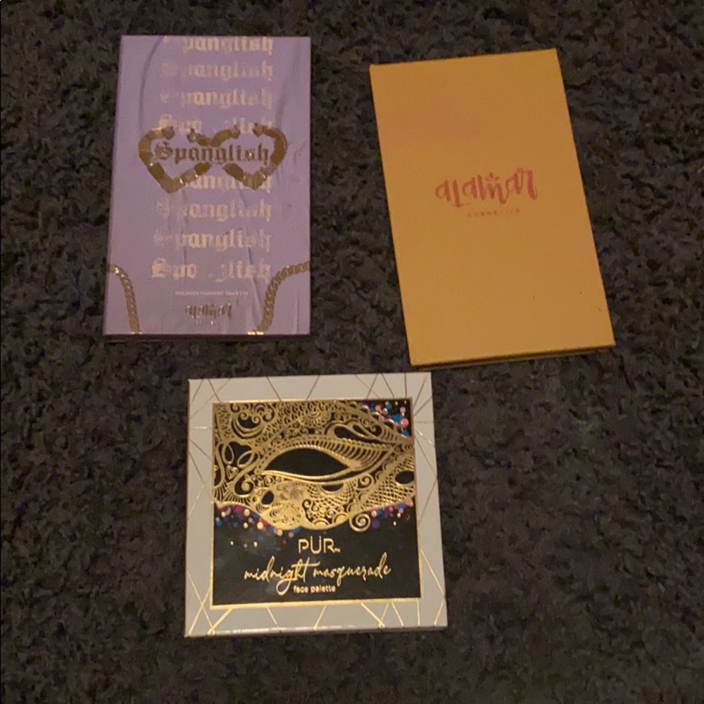 Eyeshadow palette lot
